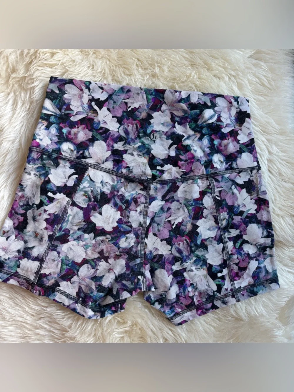Lululemon floral print bike shorts. Size 8